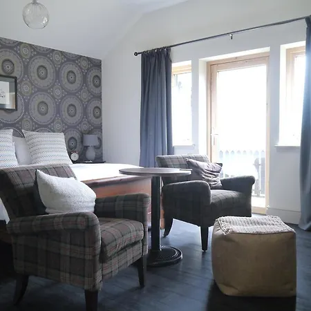40 Bernisdale - The Sabhal Villa Skeabost Room photo